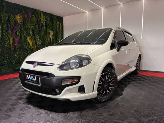 FIAT PUNTO 1.8 BLACKMOTION 16V FLEX 4P MANUAL